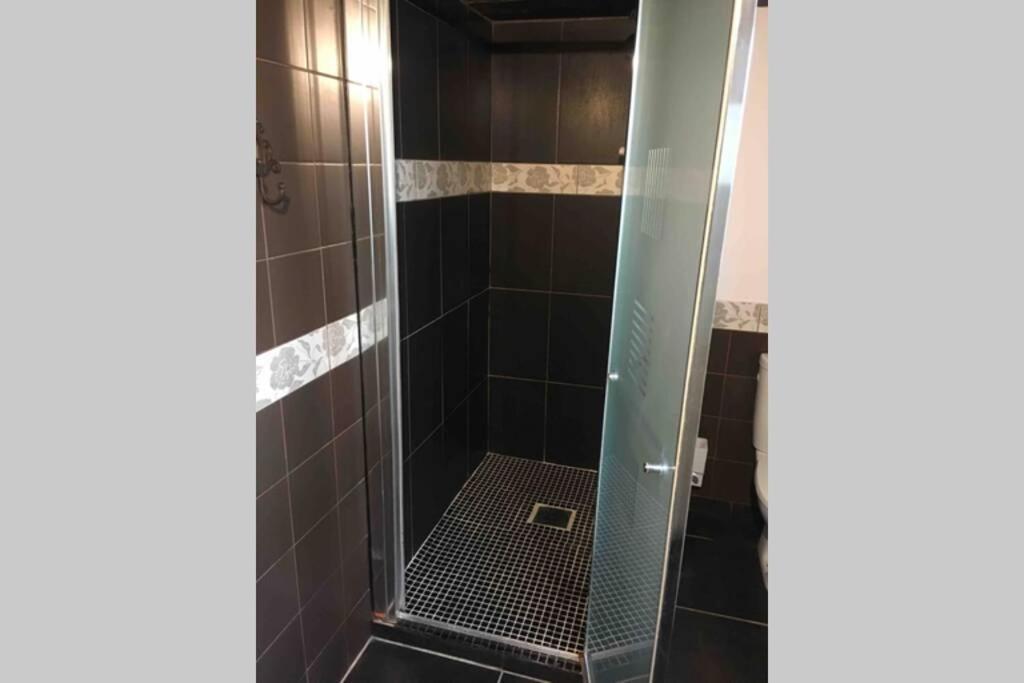 Bel Appartement En Rez De Jardin, 10Min Centre Et 300M Quais De Seine Wifi Ruan Exterior foto